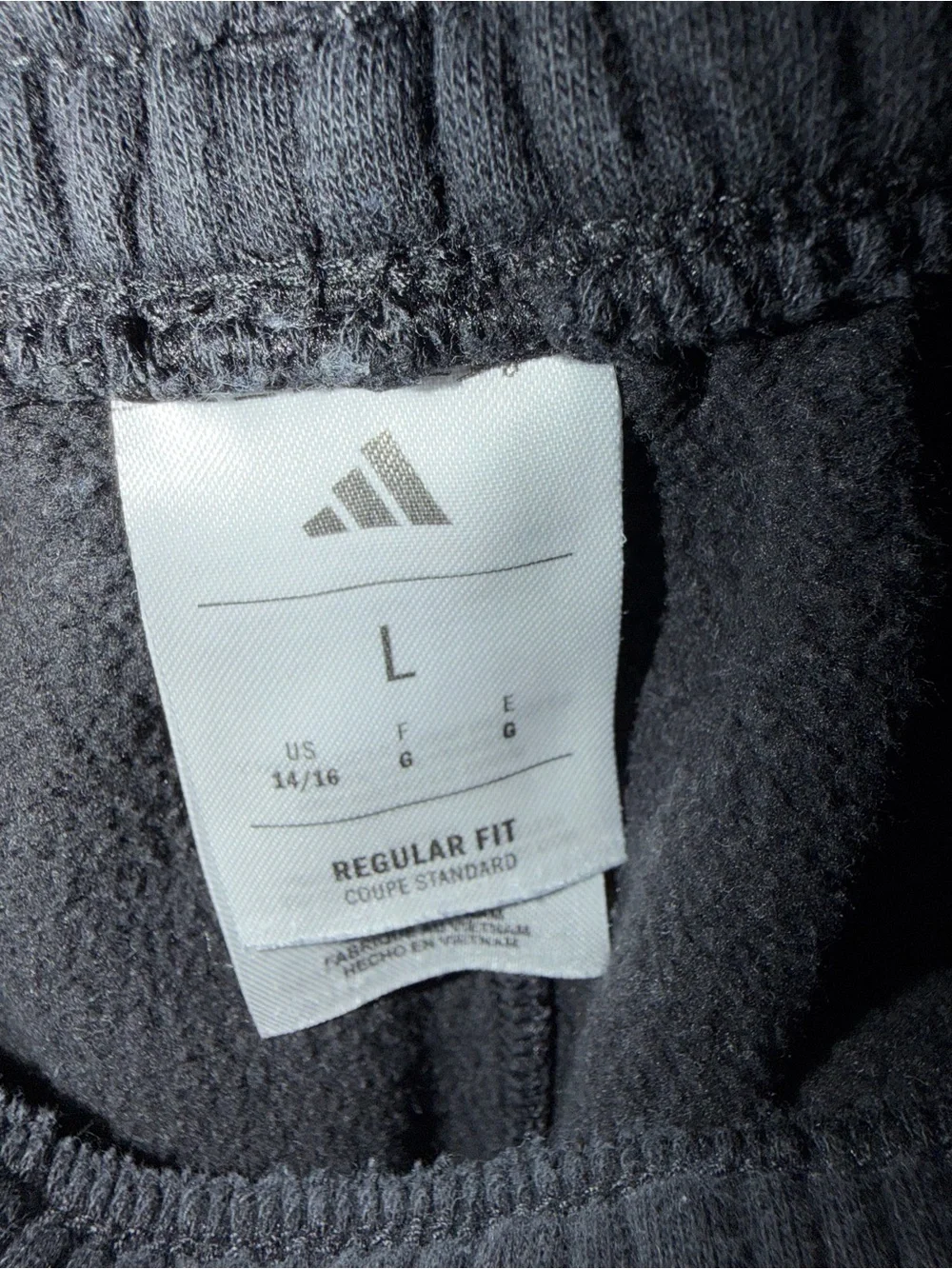 adidas classic black